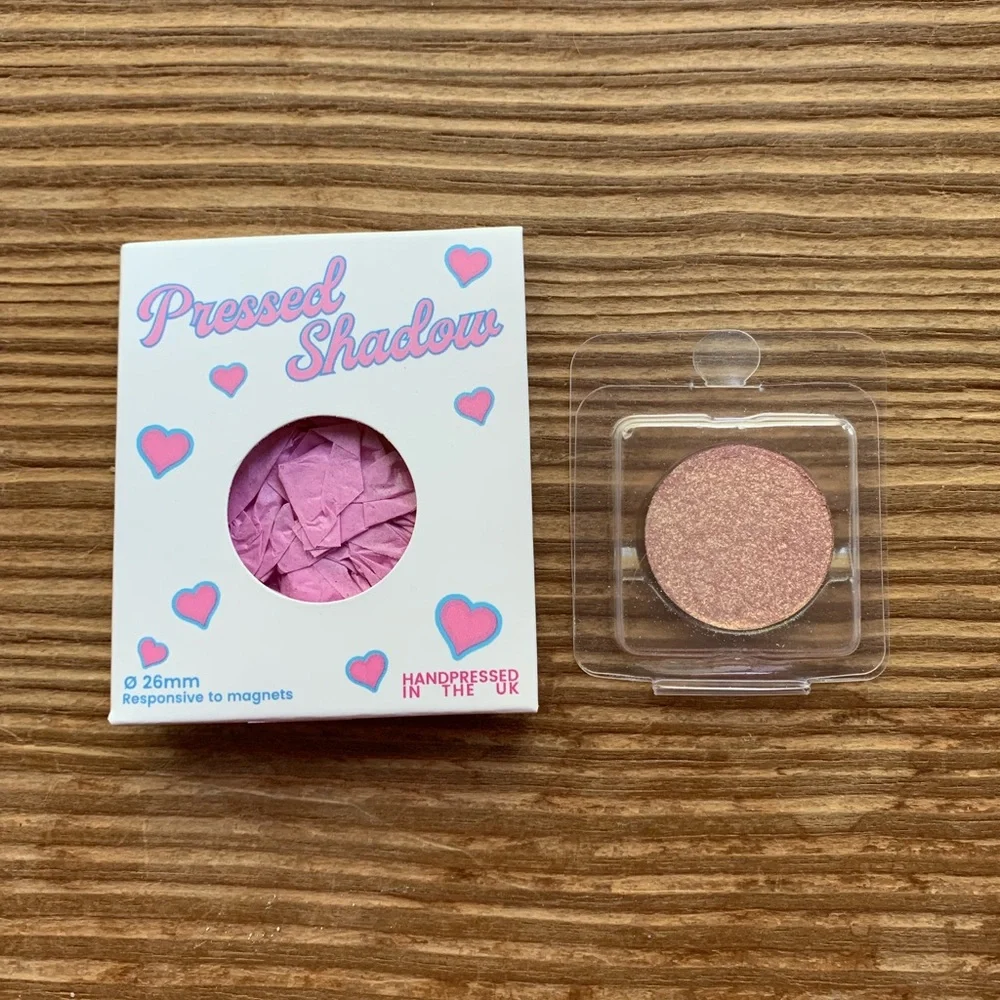 Pastel Roses UK brand new